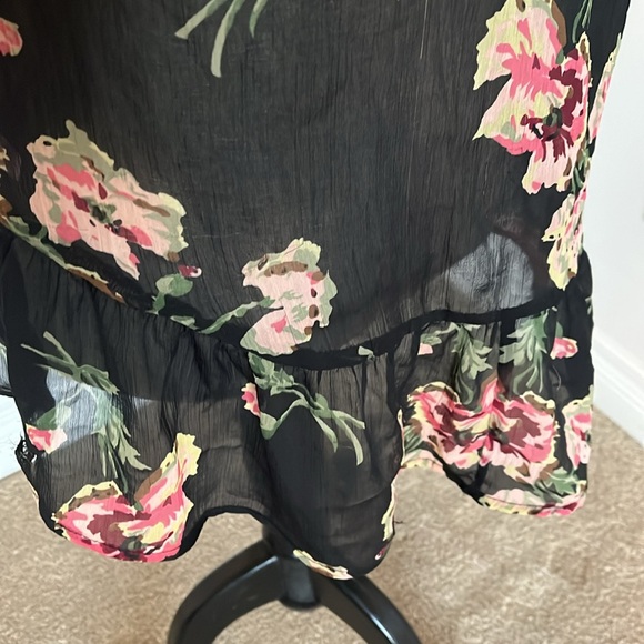 Buffalo brand floral blouse - Picture 4 of 6